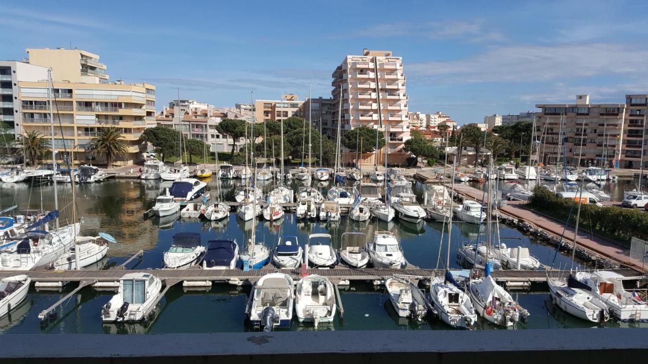 Ferienwohnung Beau T2 Au Calme Avec Parking Sublime Vue Sur Port Canet-en-Roussillon Exterior foto