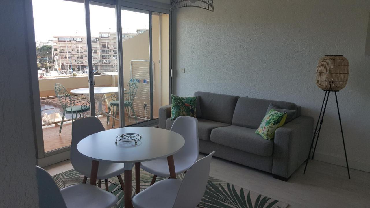 Ferienwohnung Beau T2 Au Calme Avec Parking Sublime Vue Sur Port Canet-en-Roussillon Exterior foto