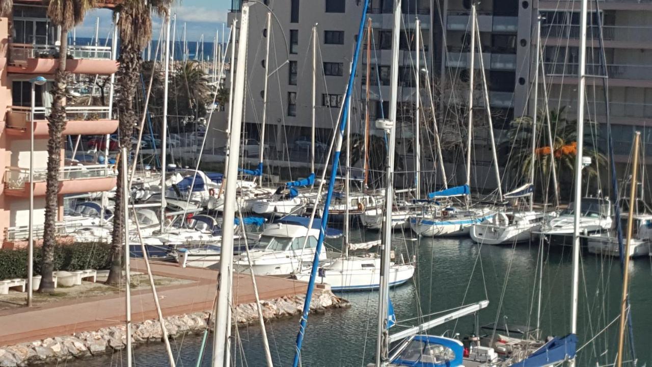 Ferienwohnung Beau T2 Au Calme Avec Parking Sublime Vue Sur Port Canet-en-Roussillon Exterior foto