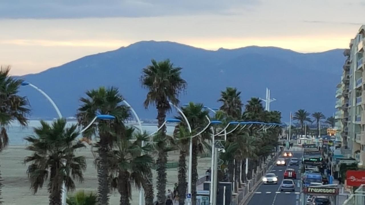 Ferienwohnung Beau T2 Au Calme Avec Parking Sublime Vue Sur Port Canet-en-Roussillon Exterior foto