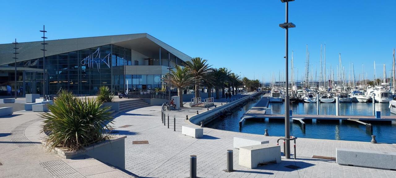 Ferienwohnung Beau T2 Au Calme Avec Parking Sublime Vue Sur Port Canet-en-Roussillon Exterior foto